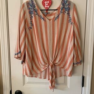 Absolutely Famous women’s xl top
